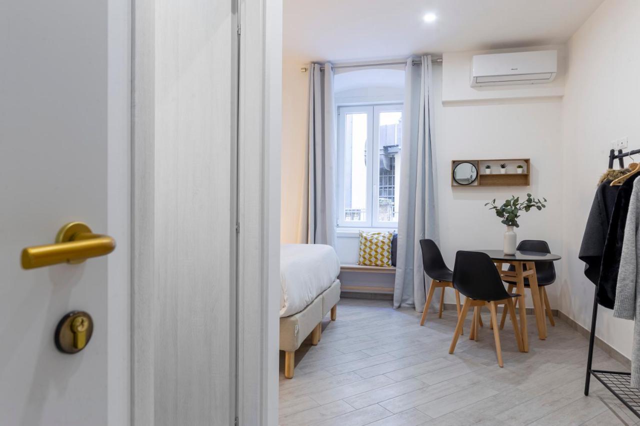Quiet Studio In The Heart Of The City ตรีเอสเต ภายนอก รูปภาพ