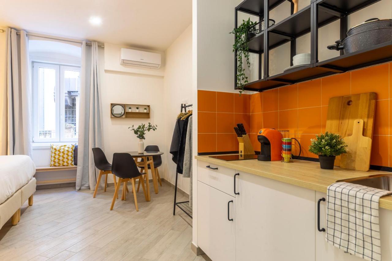 Quiet Studio In The Heart Of The City ตรีเอสเต ภายนอก รูปภาพ